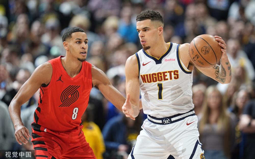 斯在阿斯顿 斯在阿斯顿