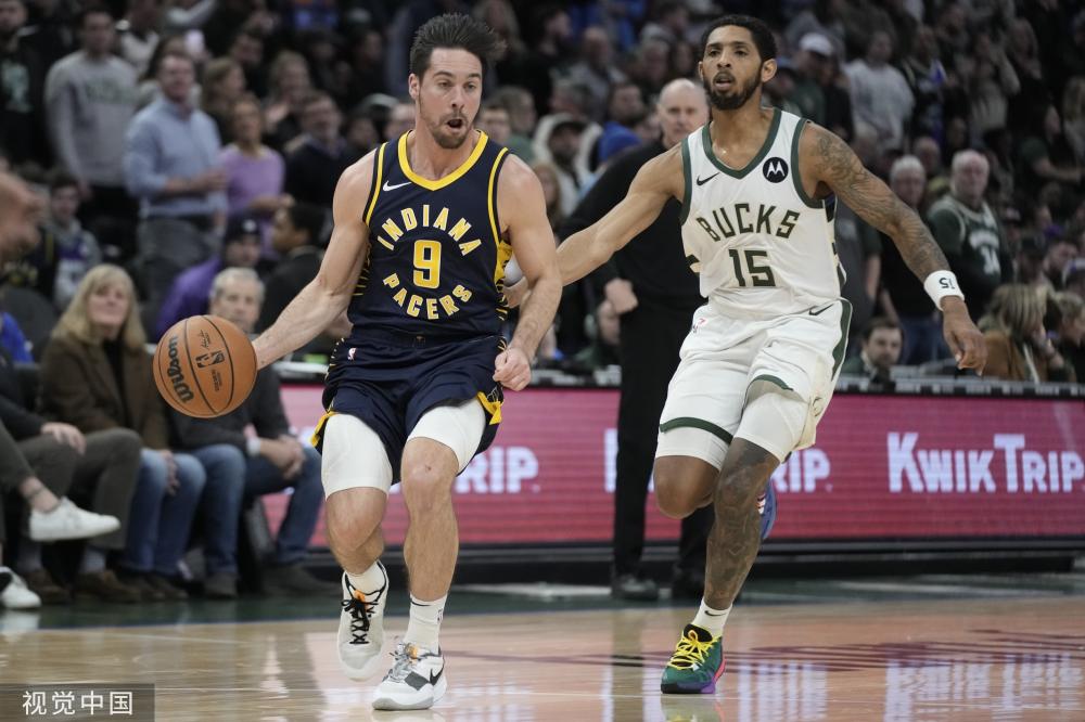 飞机上打牌 飞机上打牌